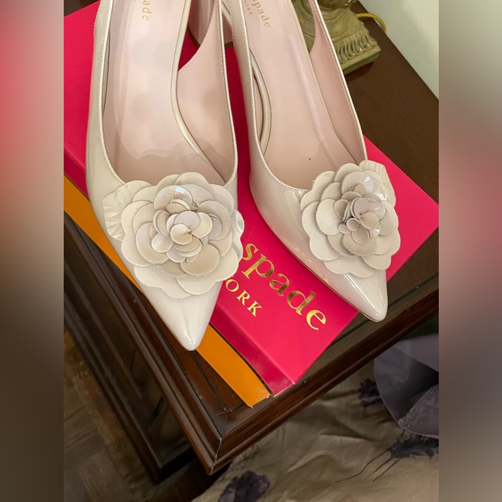 Beige shoes